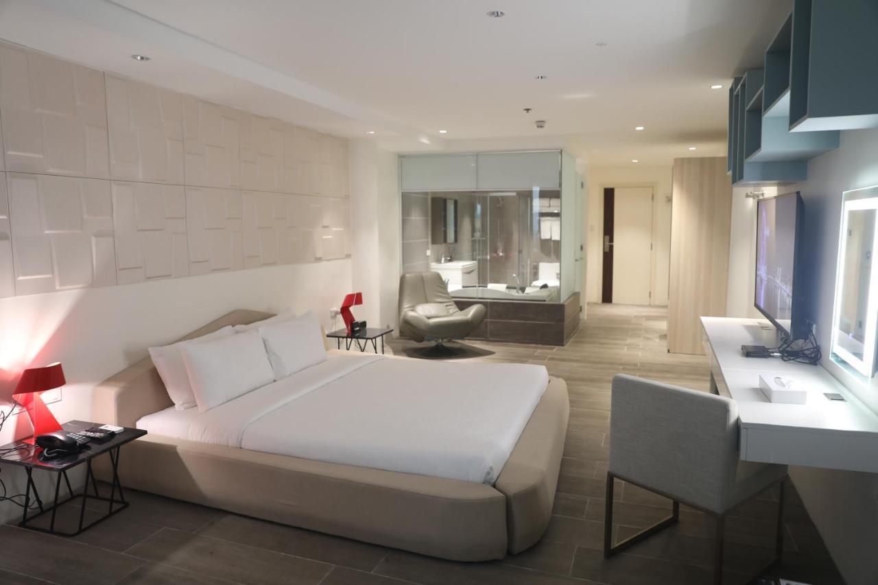 City Park Hotel Residences Taguig Dış mekan fotoğraf