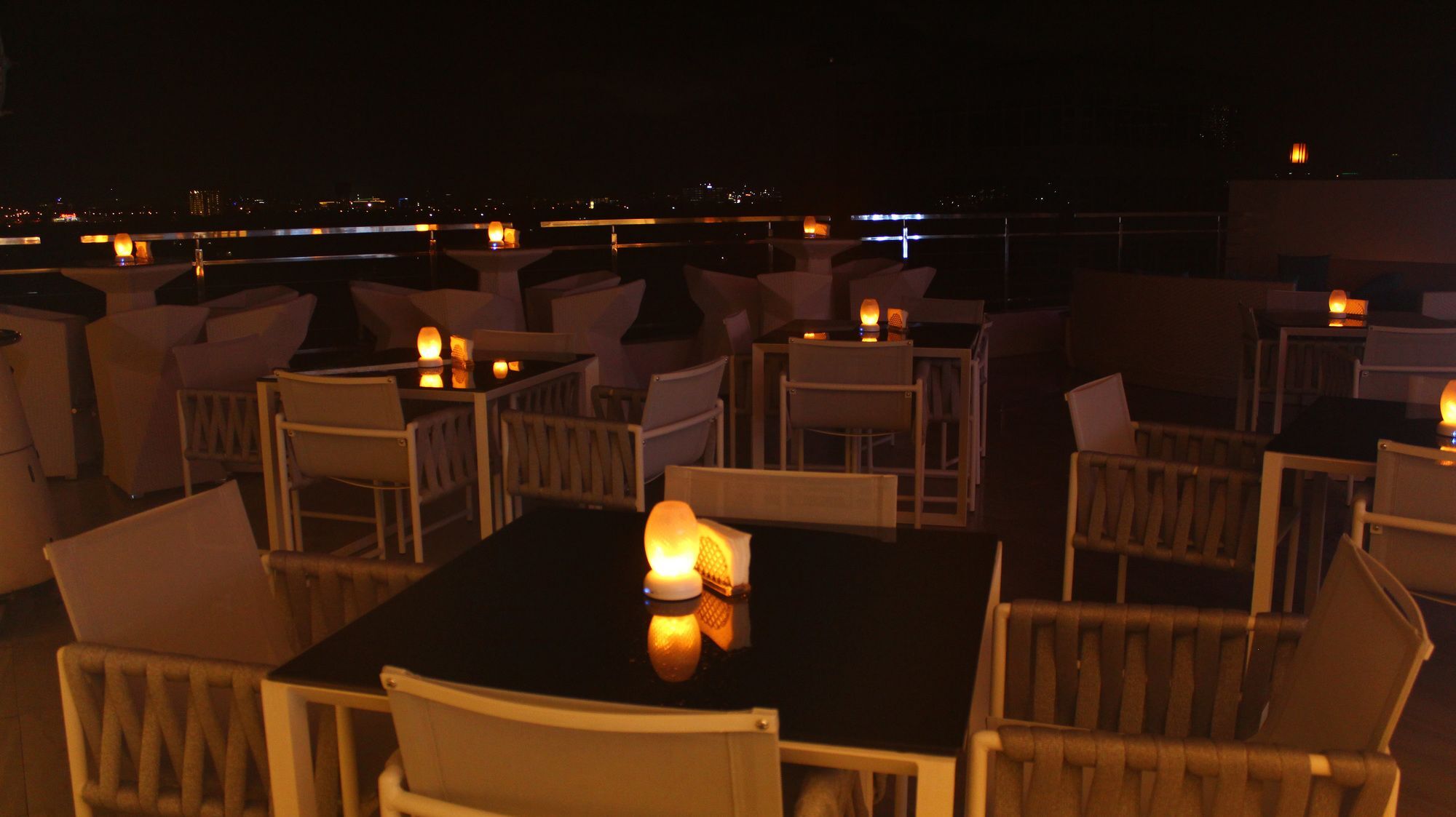 City Park Hotel Residences Taguig Dış mekan fotoğraf